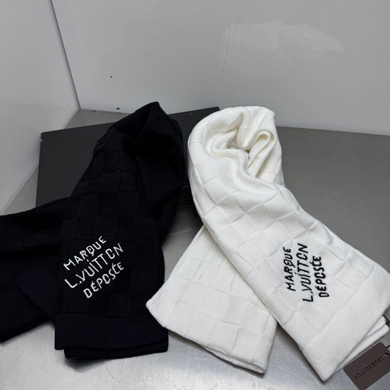 LV Scarf dx04